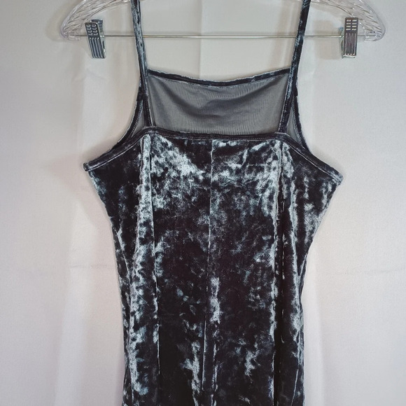 Forever 21 Spaghetti strap velour 90's dress - Picture 6 of 8